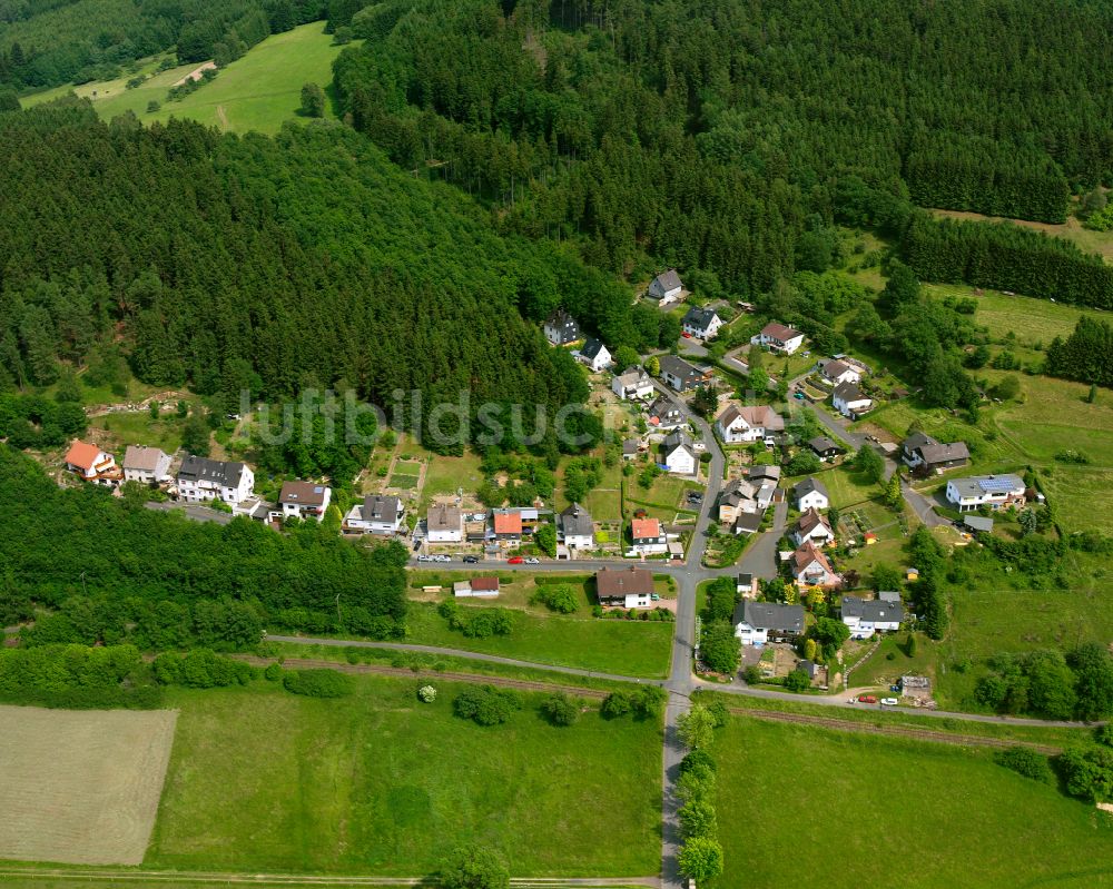 Steinbrücken aus der Vogelperspektive: Wohngebiet einer Einfamilienhaus- Siedlung in Steinbrücken im Bundesland Hessen, Deutschland