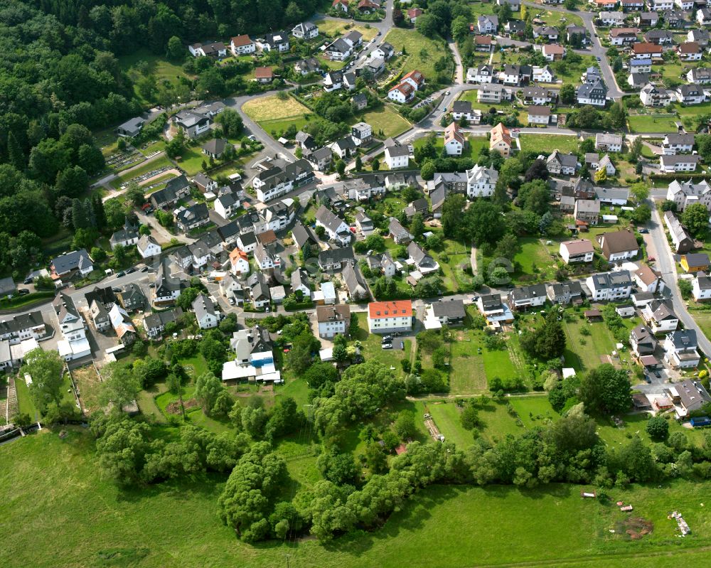 Steinbrücken von oben - Wohngebiet einer Einfamilienhaus- Siedlung in Steinbrücken im Bundesland Hessen, Deutschland