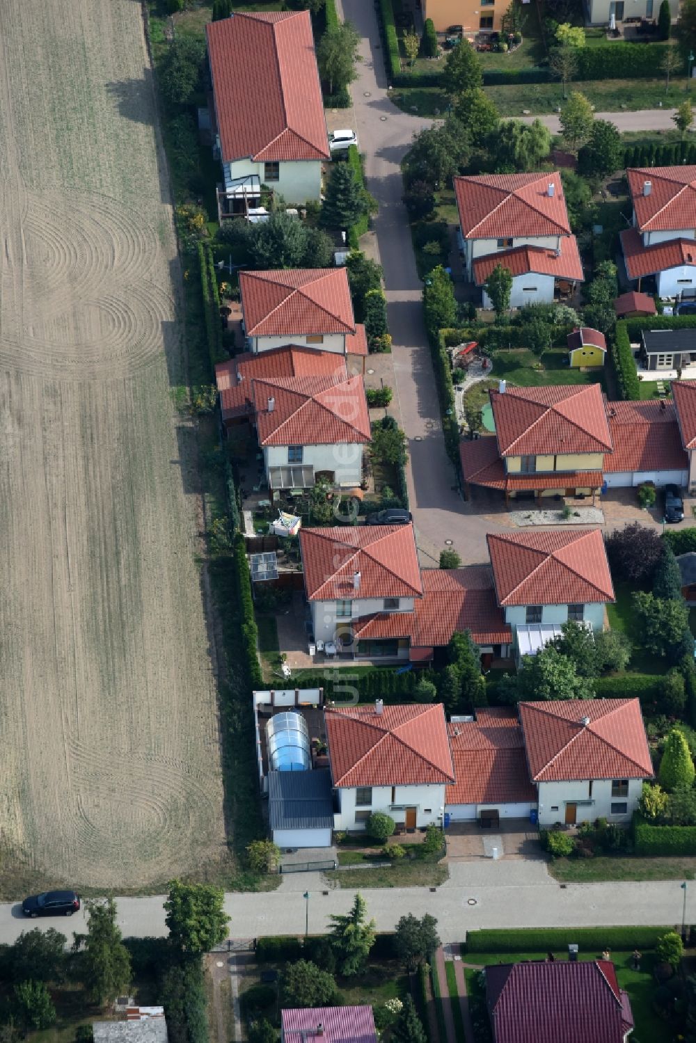 Luftbild Ahrensfelde - Wohngebiet einer Einfamilienhaus- Siedlung Steinstraße - Am Feldrain in Ahrensfelde im Bundesland Brandenburg