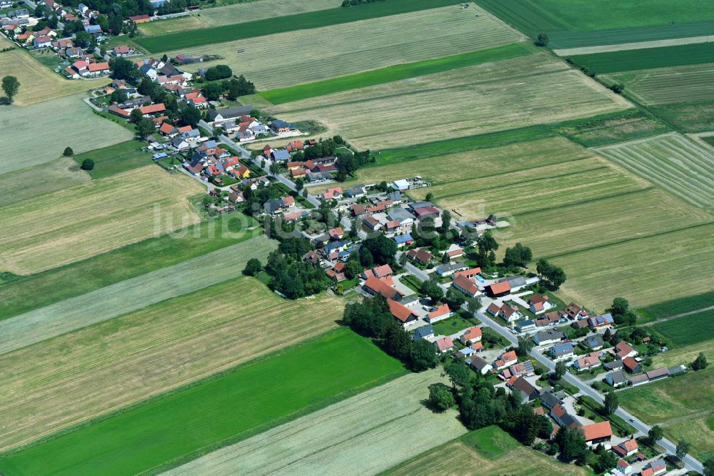 Karlshuld von oben - Wohngebiet einer Einfamilienhaus- Siedlung an der Straße Unterer Kanal in Karlshuld im Bundesland Bayern, Deutschland