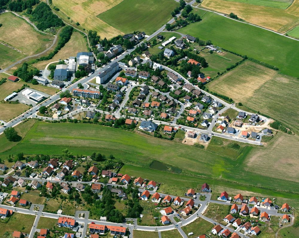 Unterkotzau aus der Vogelperspektive: Wohngebiet einer Einfamilienhaus- Siedlung in Unterkotzau im Bundesland Bayern, Deutschland