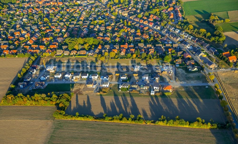 Luftaufnahme Nordkirchen - Wohngebiet einer Einfamilienhaus- Siedlung an der Unterstraße und Julius-Schwieters-Straße im Ortsteil Südkirchen in Nordkirchen im Bundesland Nordrhein-Westfalen