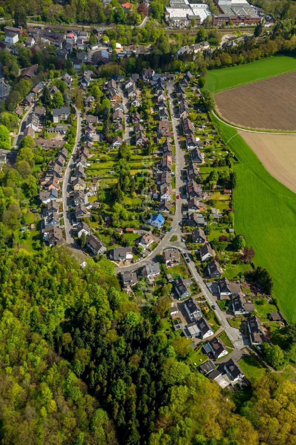 Velbert aus der Vogelperspektive: Wohngebiet einer Einfamilienhaus- Siedlung in Velbert im Bundesland Nordrhein-Westfalen, Deutschland