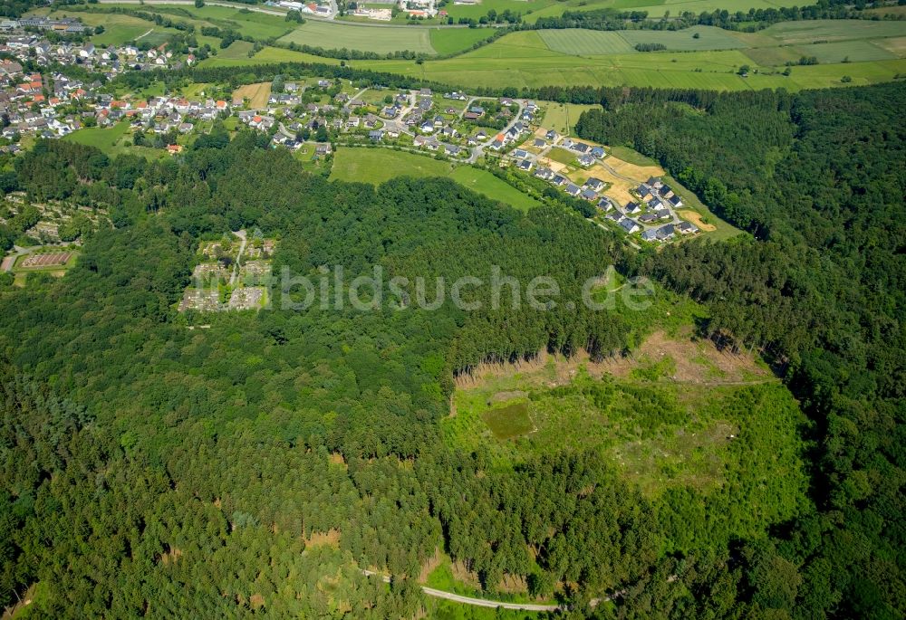 Warstein von oben - Wohngebiet einer Einfamilienhaus- Siedlung in Warstein im Bundesland Nordrhein-Westfalen