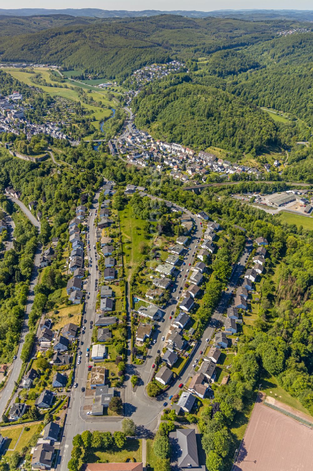 Wennigloh aus der Vogelperspektive: Wohngebiet einer Einfamilienhaus- Siedlung in Wennigloh im Bundesland Nordrhein-Westfalen, Deutschland