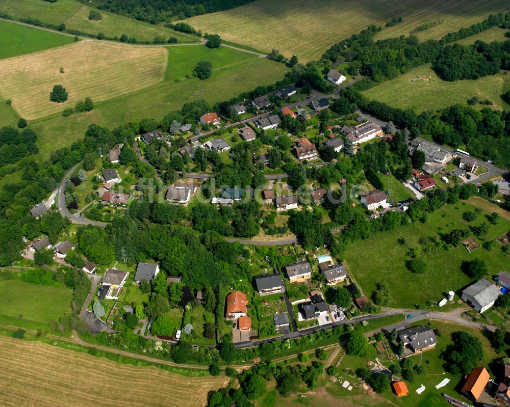 Wingershausen aus der Vogelperspektive: Wohngebiet einer Einfamilienhaus- Siedlung in Wingershausen im Bundesland Hessen, Deutschland