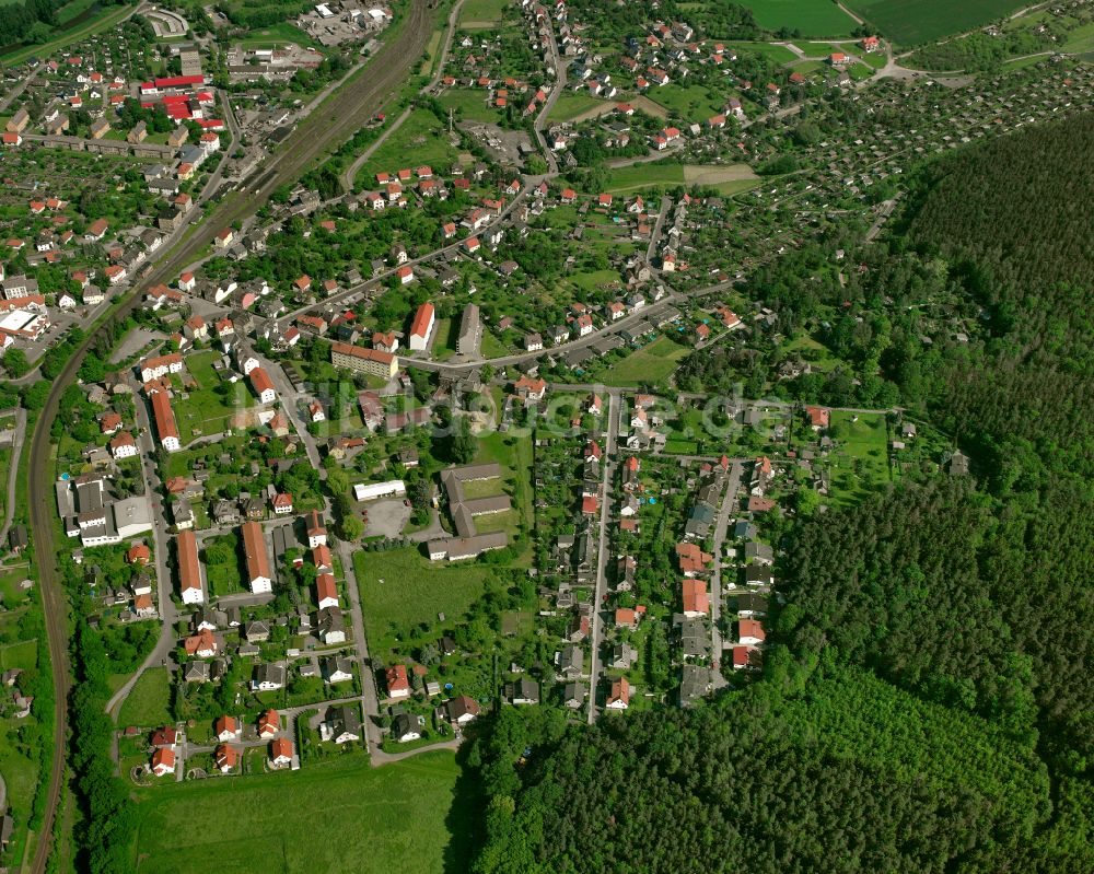 Wünschendorf/Elster von oben - Wohngebiet einer Einfamilienhaus- Siedlung in Wünschendorf/Elster im Bundesland Thüringen, Deutschland