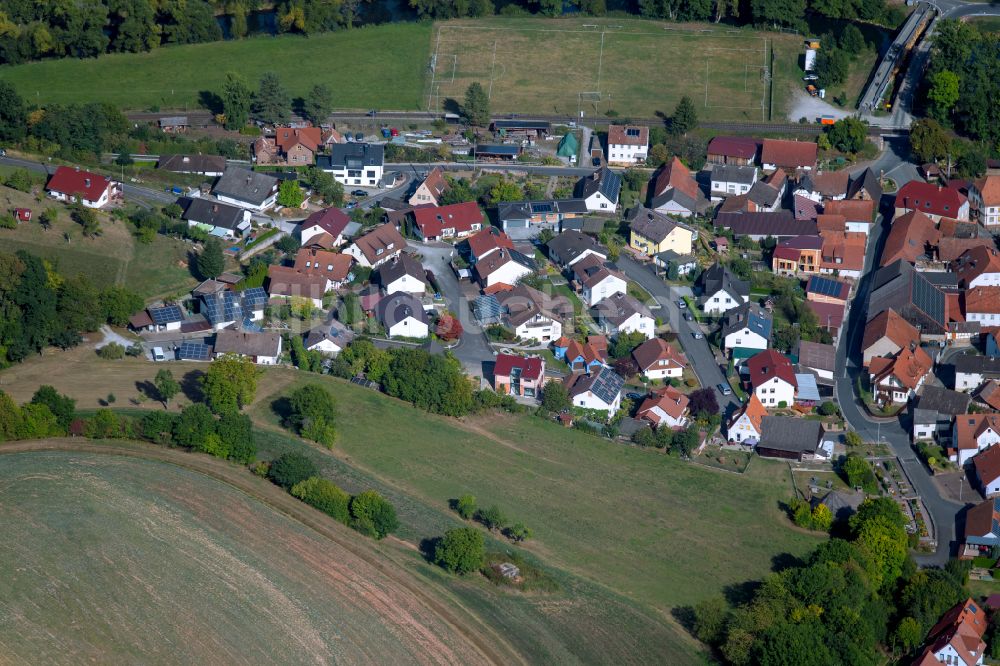 Wolfsmünster von oben - Wohngebiet einer Einfamilienhaus- Siedlung in Wolfsmünster im Bundesland Bayern, Deutschland