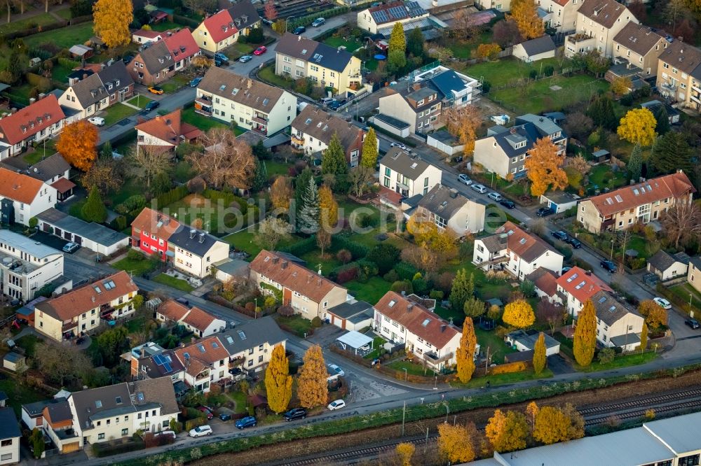 Witten aus der Vogelperspektive: Wohngebiet einer Einfamilienhaus- Siedlung Ziegelstraße Dirschauer Straße- in Witten im Bundesland Nordrhein-Westfalen, Deutschland