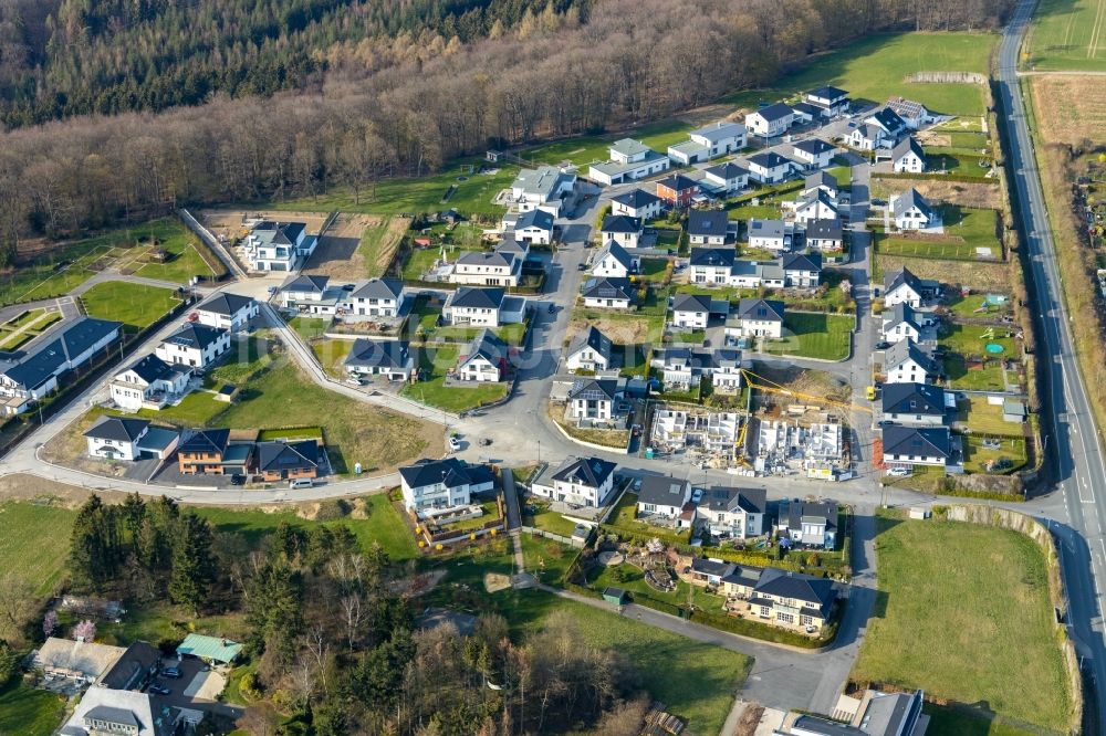 Luftbild Arnsberg - Wohngebiet einer Einfamilienhaus- Siedlung zum Dollberg in Arnsberg im Bundesland Nordrhein-Westfalen, Deutschland