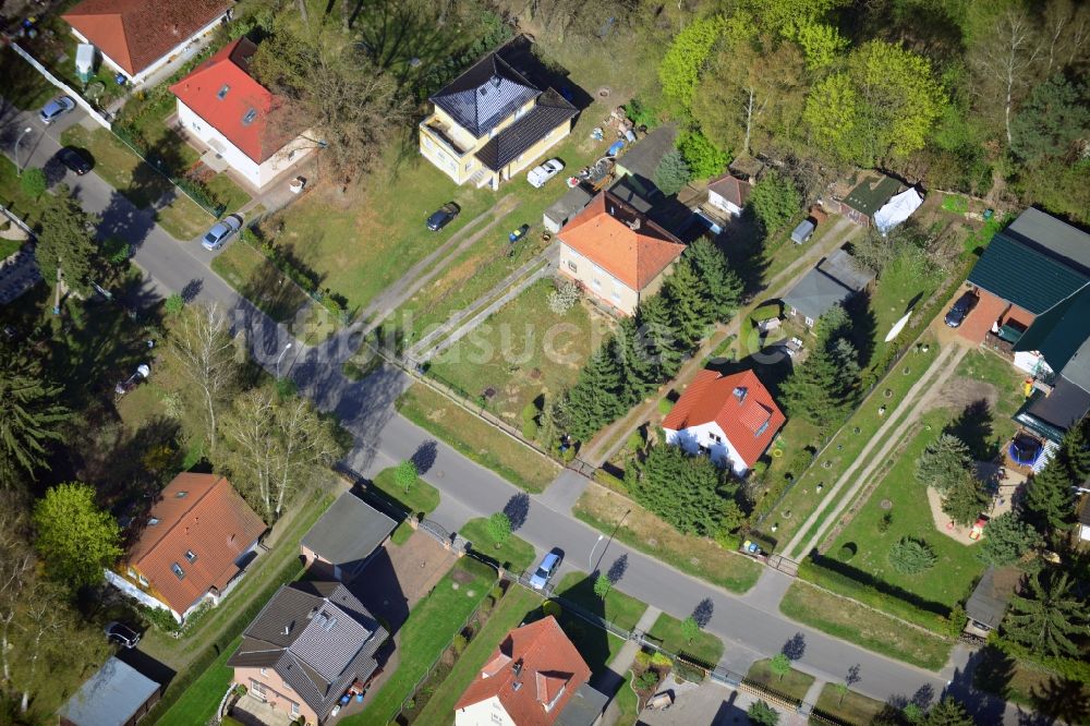 Falkensee von oben - Wohngebiet mit Einfamilienhäusern an der Mannheimer Straße in Falkensee im Bundesland Brandenburg