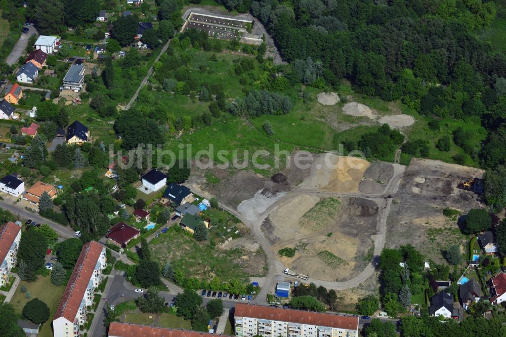 Luftbild Berlin Köpenick - Wohngebiet am Feldblumenweg - Grüne Trift am Stadtrand des Stadtteiles Köpenick in Berlin