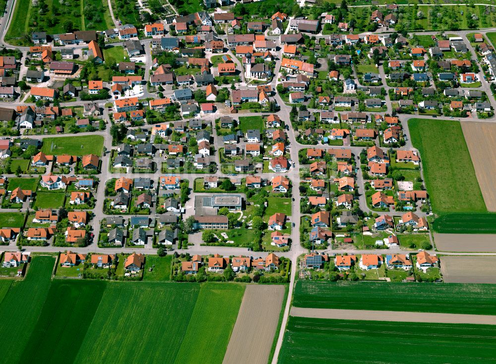 Luftaufnahme Erbach - Wohngebiet am Feldrand in Erbach im Bundesland Baden-Württemberg, Deutschland