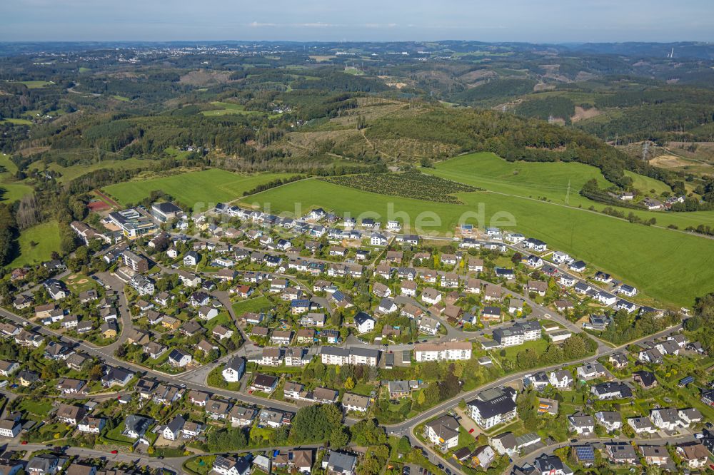 Herscheid von oben - Wohngebiet am Feldrand in Herscheid im Bundesland Nordrhein-Westfalen, Deutschland