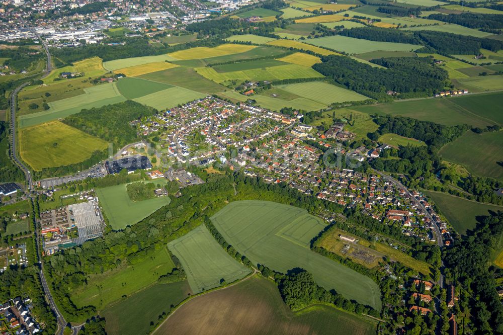 Kötterberg von oben - Wohngebiet am Feldrand in Kötterberg im Bundesland Nordrhein-Westfalen, Deutschland