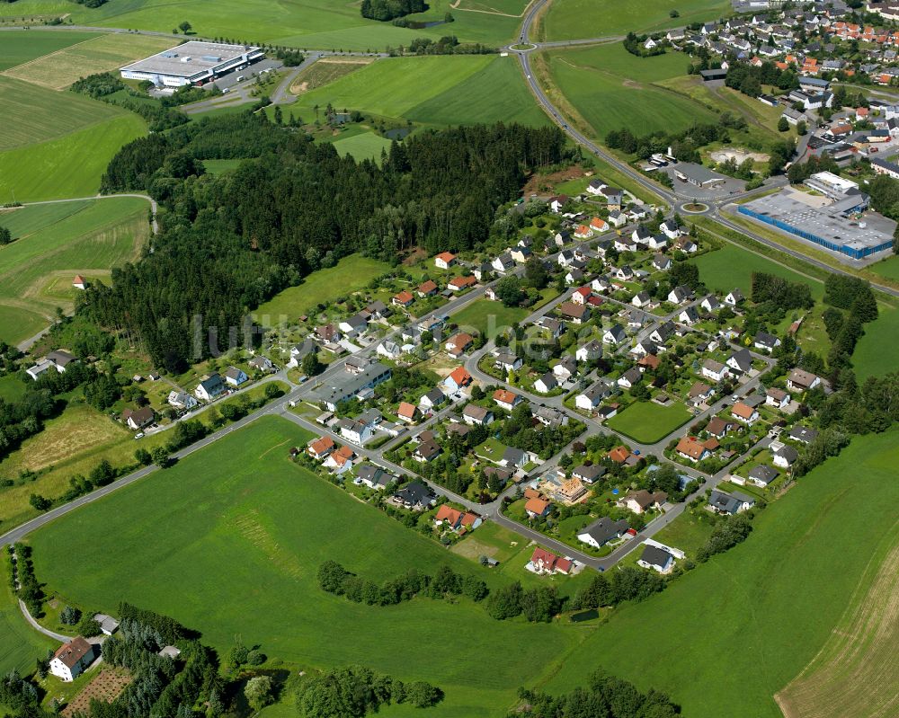 Mechlenreuth von oben - Wohngebiet am Feldrand in Mechlenreuth im Bundesland Bayern, Deutschland