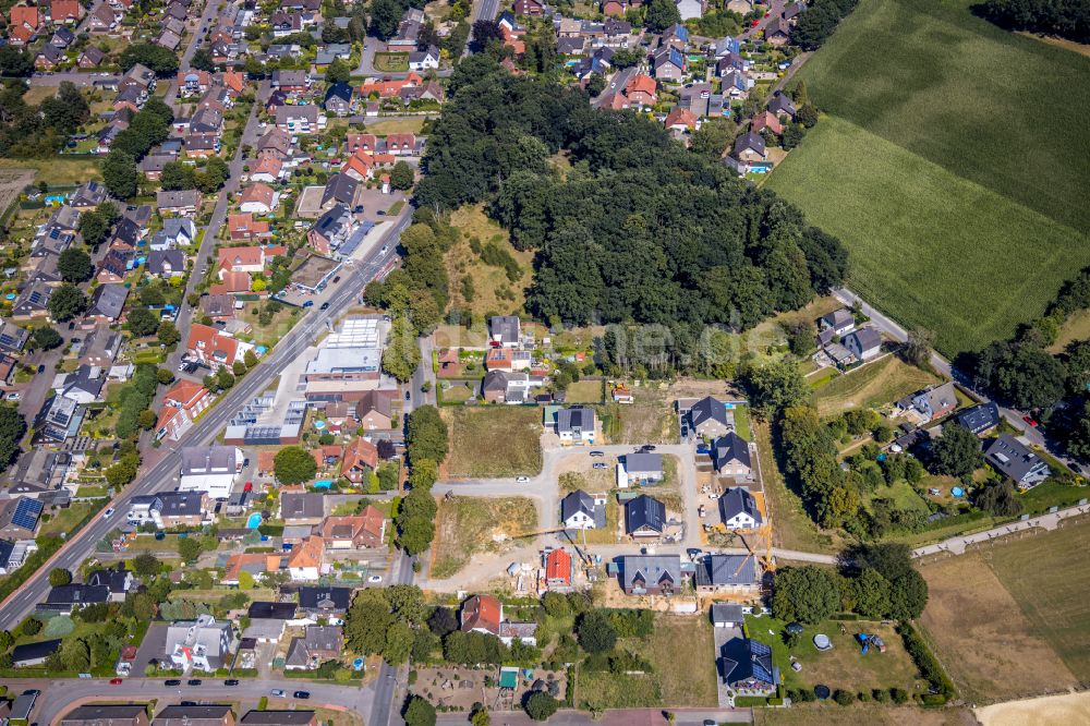 Rhade von oben - Wohngebiet am Feldrand in Rhade im Bundesland Nordrhein-Westfalen, Deutschland