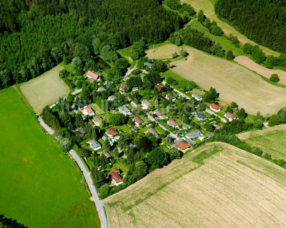 Rindlas aus der Vogelperspektive: Wohngebiet am Feldrand in Rindlas im Bundesland Bayern, Deutschland