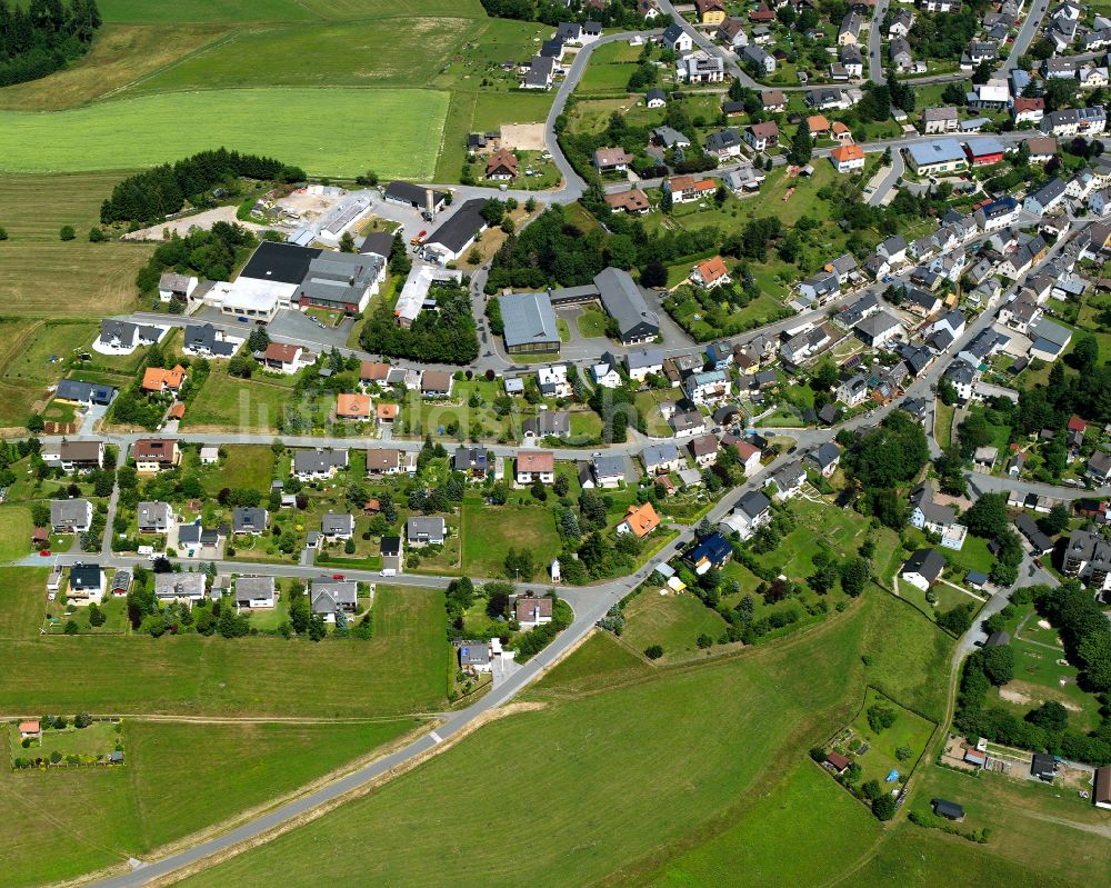 Luftbild Schwarzenstein - Wohngebiet am Feldrand in Schwarzenstein im Bundesland Bayern, Deutschland