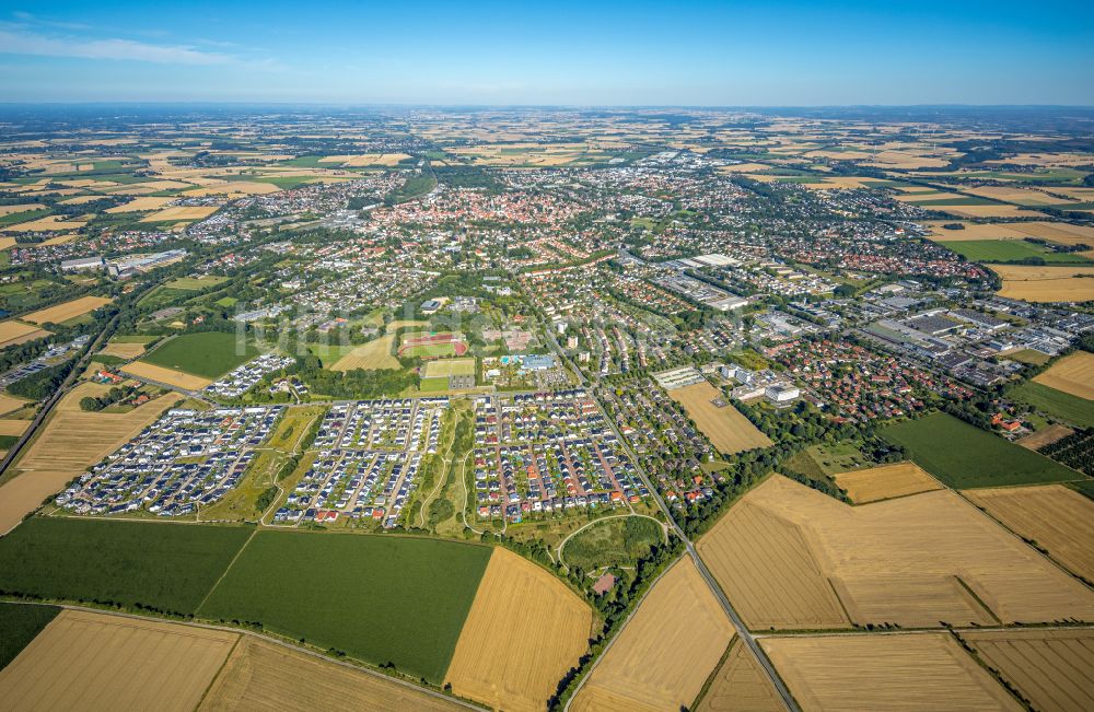 Soest aus der Vogelperspektive: Wohngebiet am Feldrand in Soest im Bundesland Nordrhein-Westfalen, Deutschland