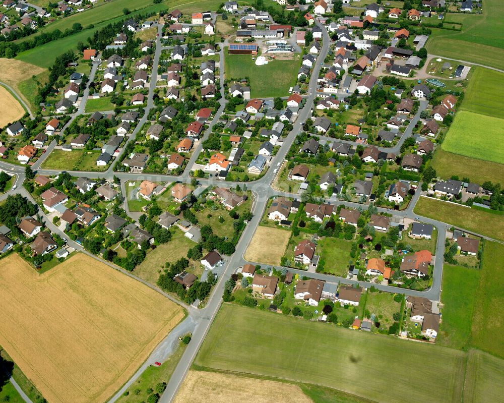 Luftbild Tauperlitz - Wohngebiet am Feldrand in Tauperlitz im Bundesland Bayern, Deutschland
