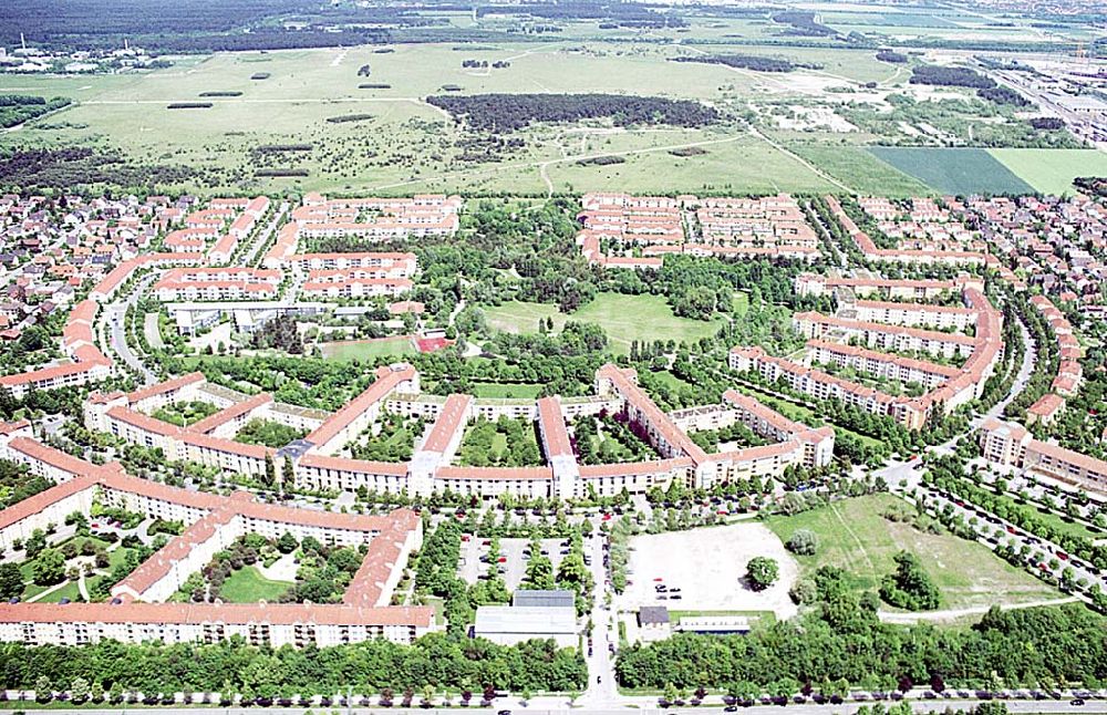 München/ Bayern aus der Vogelperspektive: Wohngebiet an der Frottmaninger Heide am Carl-Orff-Bogen. Ort: München/ Bayern Datum: 24.05.2003