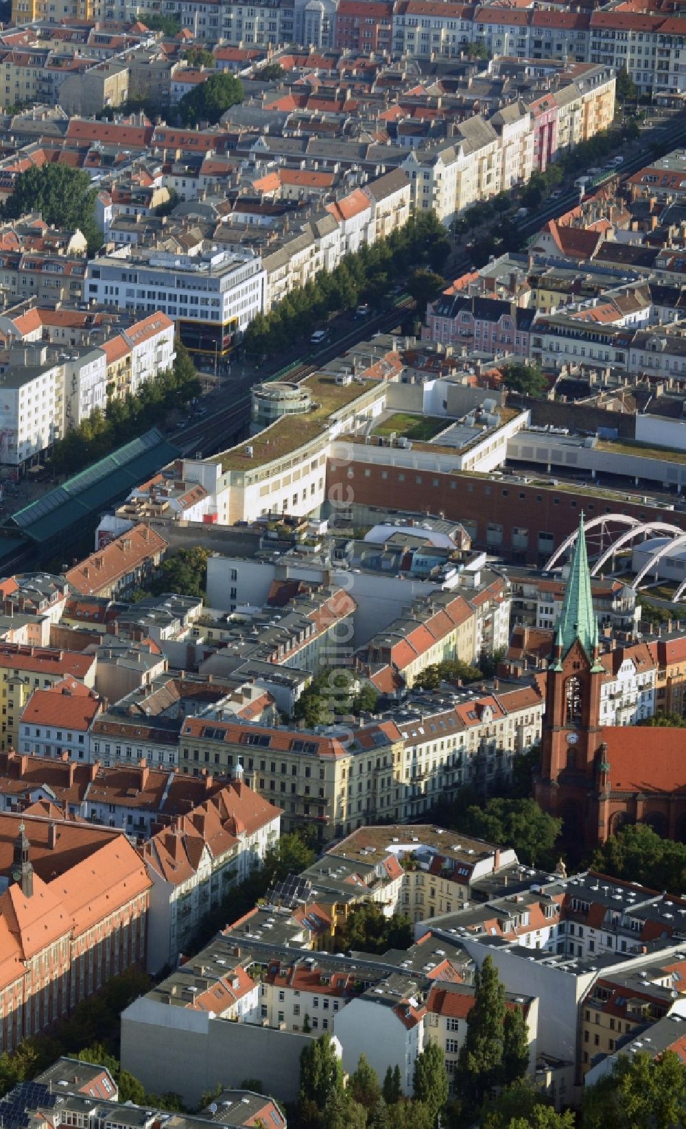 Berlin Prenzlauer Berg aus der Vogelperspektive: Wohngebiet an der Gethsemanekirche an der Stargarder Straße im Prenzlauer Berg von Berlin