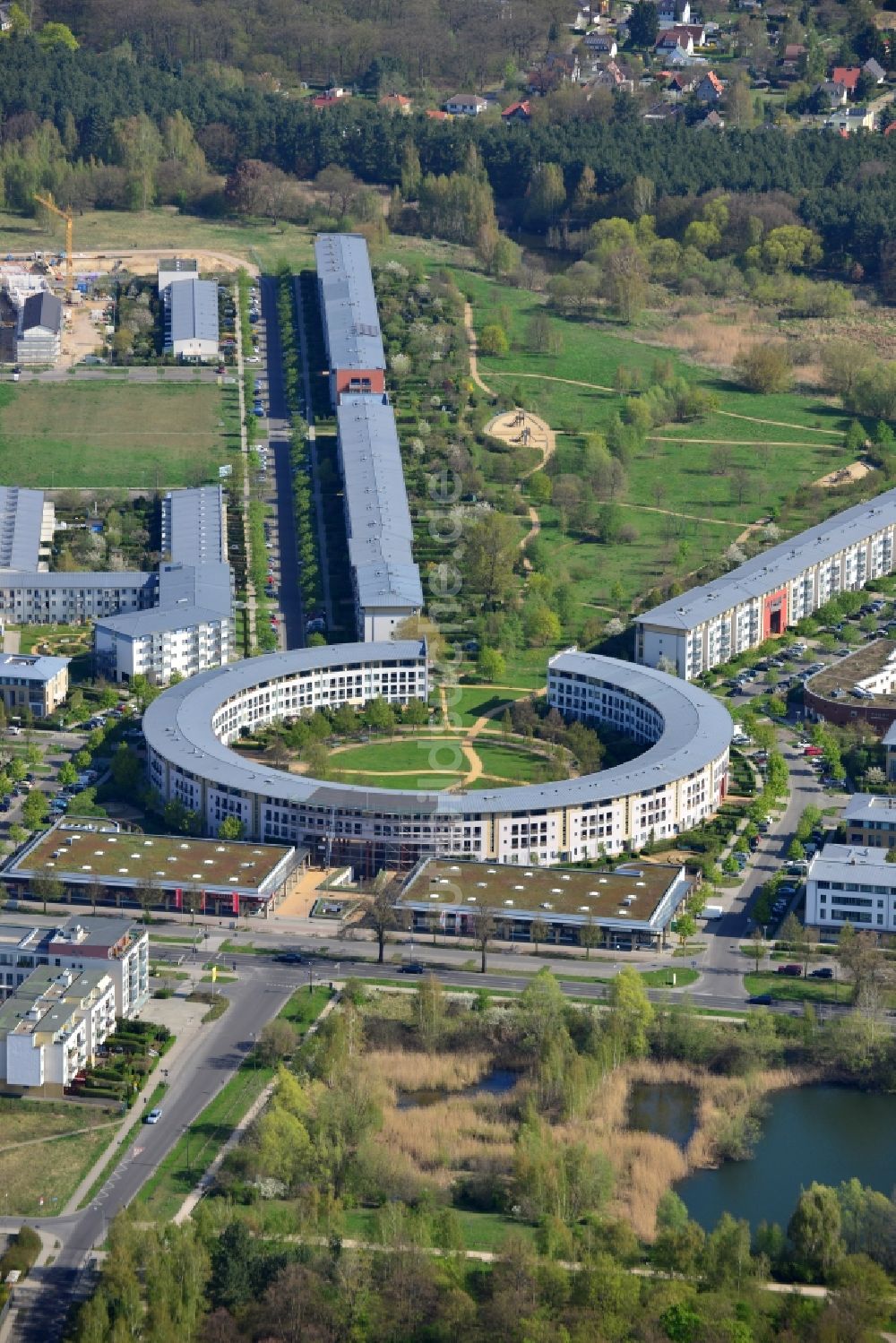 Falkensee von oben - Wohngebiet der Herlitzsiedlung an der Spandauer Straße / Horkheimerstraße in Falkensee im Bundesland Brandenburg