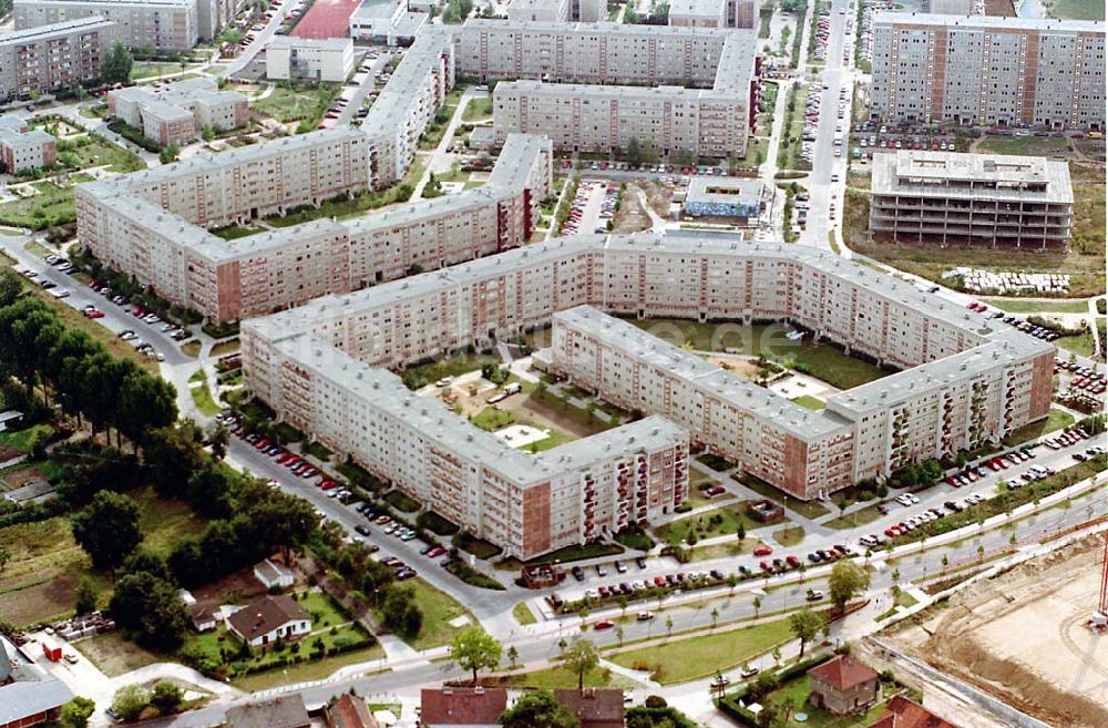 Luftaufnahme Berlin Hohenschönhausen - 06.09.1995 Wohngebiet Hohenschönhausen an der Falkenberger Chaussee