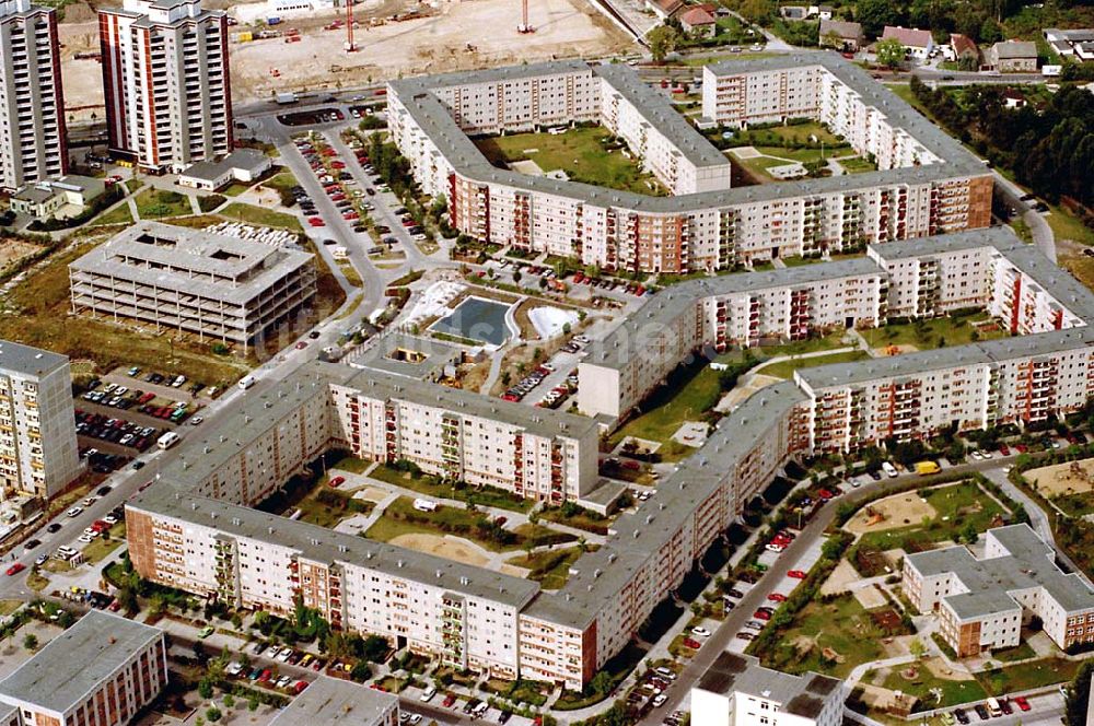 Luftbild Berlin Hohenschönhausen - 06.09.1995 Wohngebiet Hohenschönhausen an der Falkenberger Chaussee