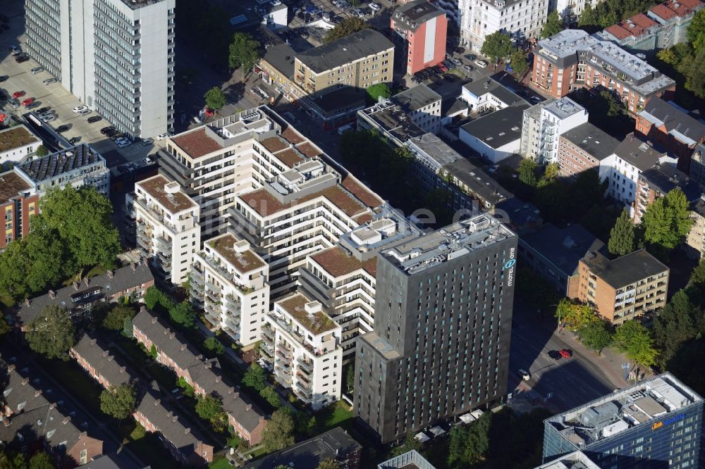 Hamburg von oben - Wohngebiet mit Hotelgebäude und Wohngebäude Komplex im Stadtteil St. Georg in Hamburg