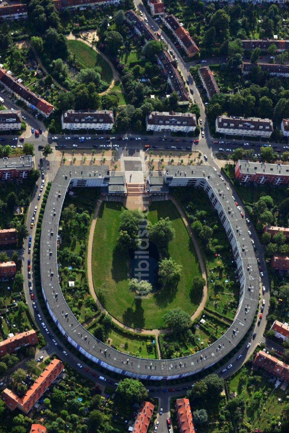 Luftbild Berlin - Wohngebiet Hufeisensiedlung in Berlin - Britz