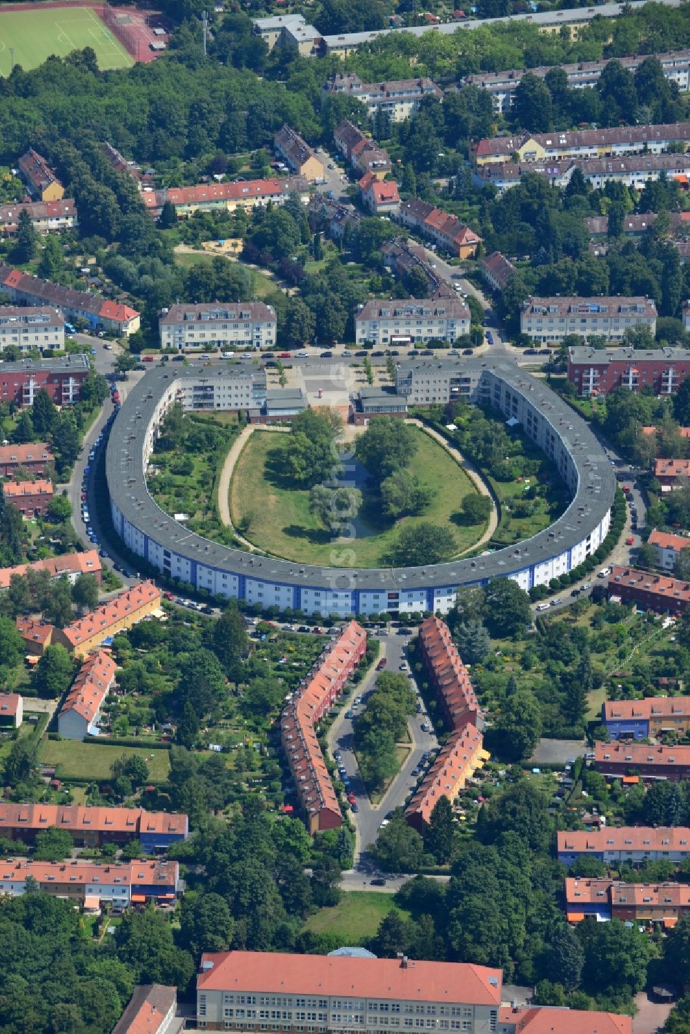 Luftaufnahme Berlin Britz - Wohngebiet Hufeisensiedlung in Berlin - Britz