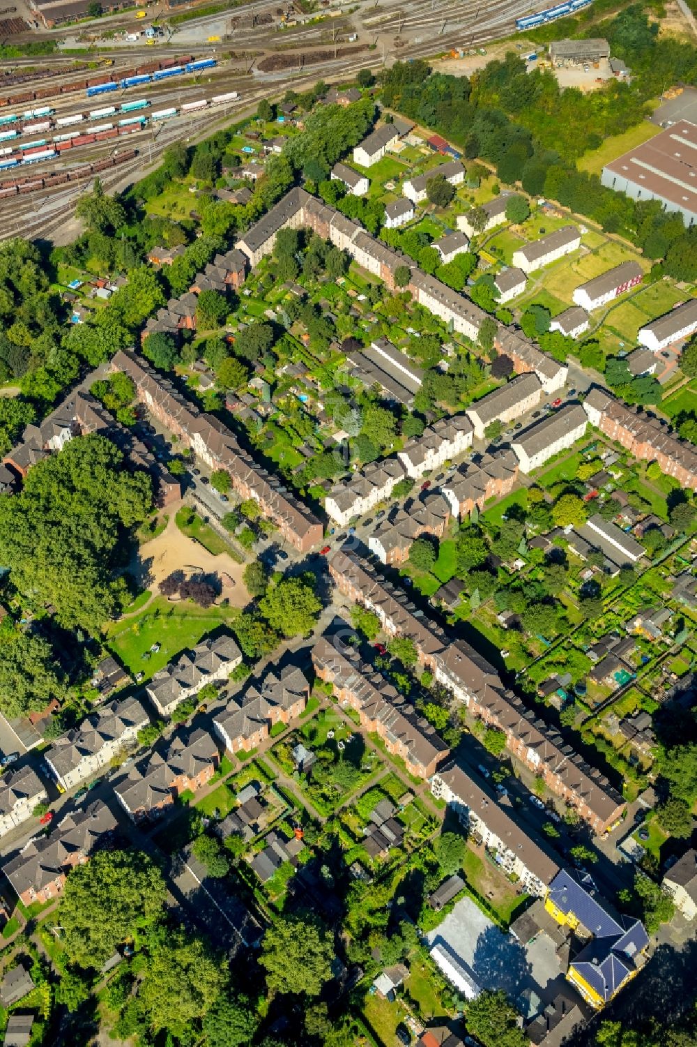 Luftbild Duisburg - Wohngebiet der Josef-Kolonie (Jupp-Kolonie) in Duisburg im Bundesland Nordrhein-Westfalen