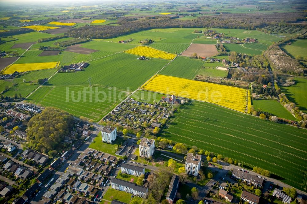 Luftaufnahme Hamm - Wohngebiet, Kleingartenkolonie und Felder am nördlichen Stadtrand des Stadtteils Heessen in Hamm im Bundesland Nordrhein-Westfalen