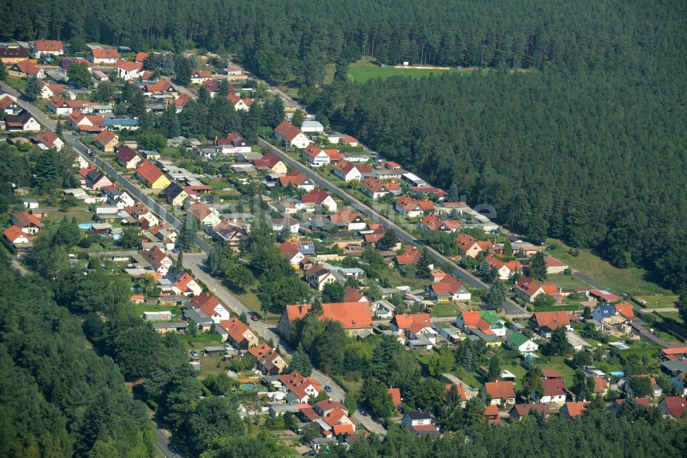 Luftbild Kummersdorf-Gut - Wohngebiet Am Königsgraben in einem Waldstück im Osten von Kummersdorf-Gut im Bundesland Brandenburg