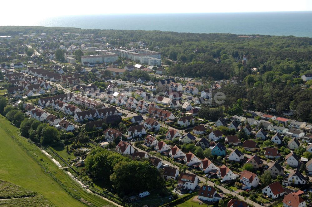 Graal-Müritz von oben - Wohngebiet Koppenheide der HAWO Bauträger KG in unmittelbarer Strandnähe im Ostseeheilbad Graal-Müritz