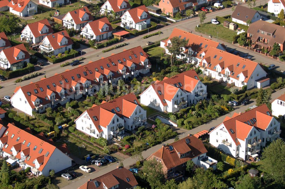 Graal-Müritz von oben - Wohngebiet Koppenheide der HAWO Bauträger KG in unmittelbarer Strandnähe im Ostseeheilbad Graal-Müritz