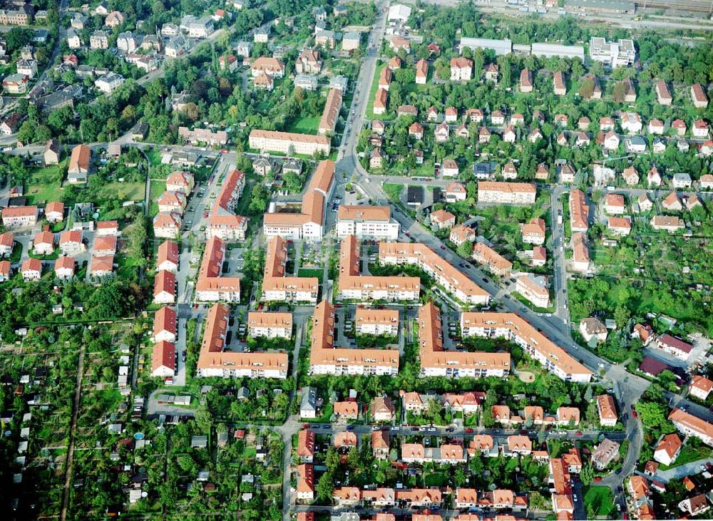 Luftaufnahme Dresden - Niedersedlitz - Wohngebiet an der Lugauer Straße / Germanienweg in Dresden - Niedersedlitz - ein Projekt der MÜBAU.