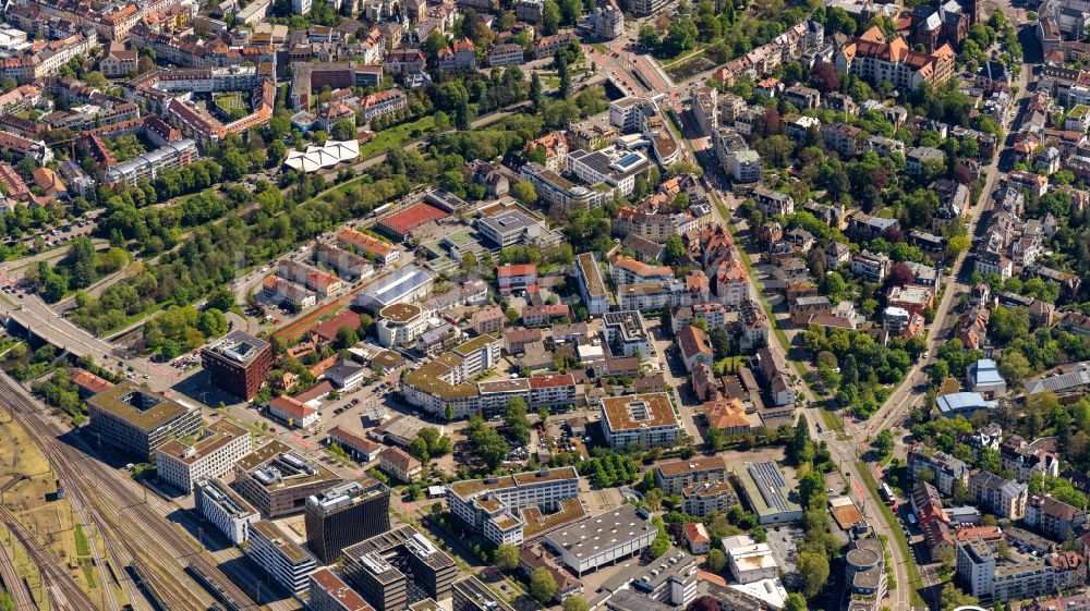 Wiehre von oben - Wohngebiet einer Mehrfamilienhaus- Siedlung in Wiehre im Bundesland Baden-Württemberg, Deutschland