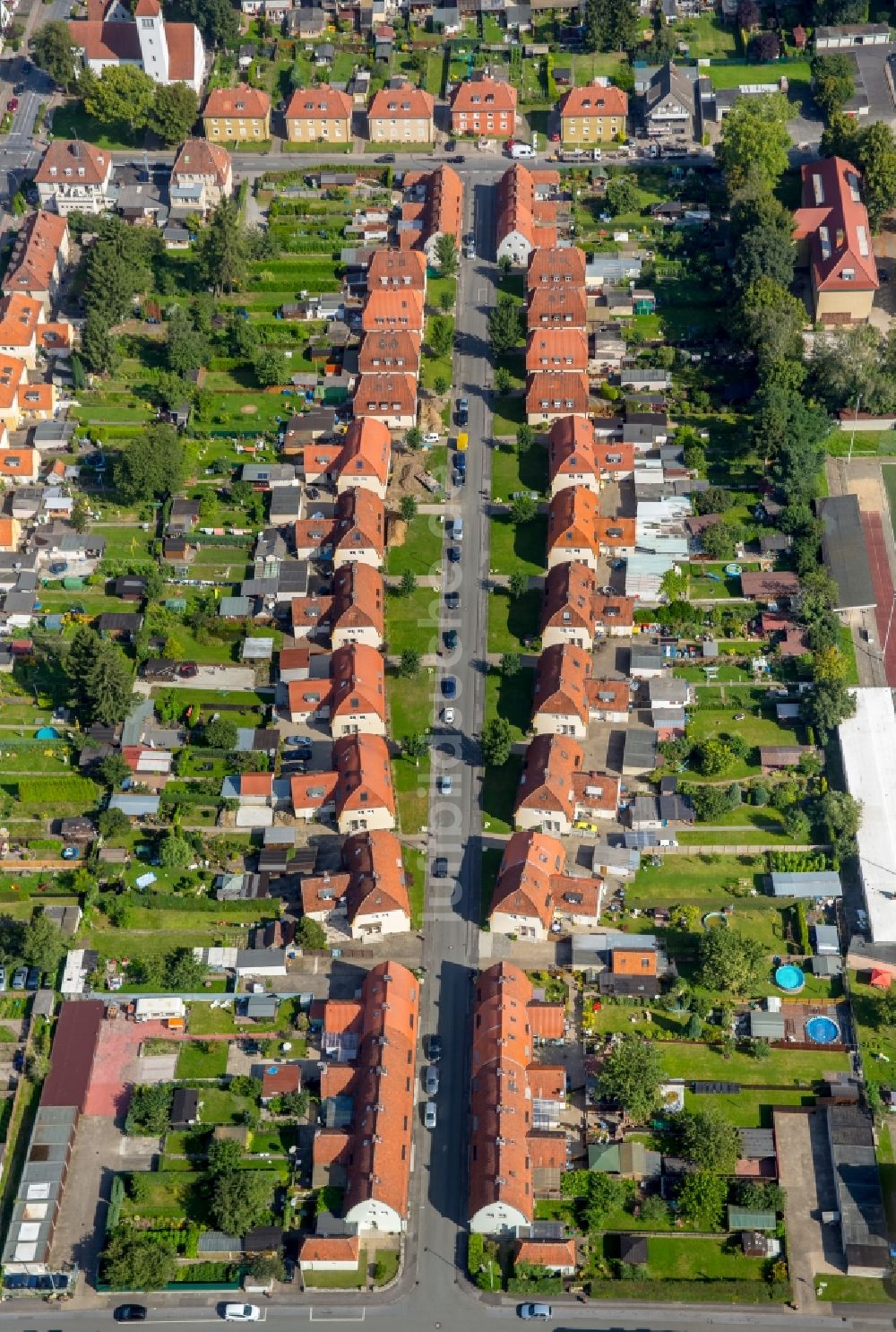 Ahlen aus der Vogelperspektive: Wohngebiet einer Mehrfamilienhaussiedlung in Ahlen im Bundesland Nordrhein-Westfalen