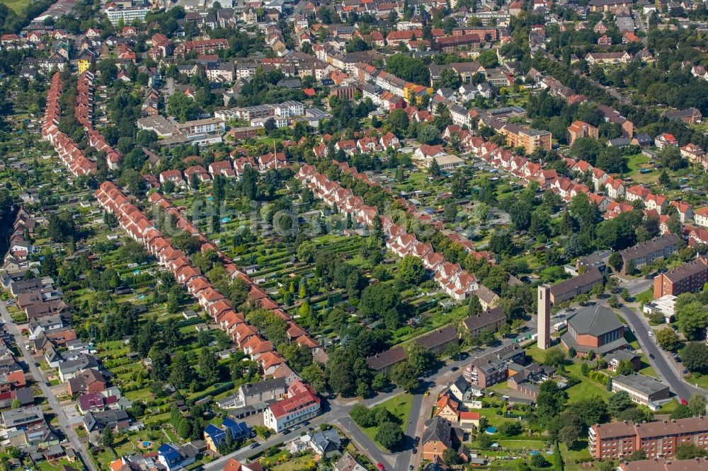 Lünen von oben - Wohngebiet der Mehrfamilienhaussiedlung Alte Kolonie Brambauer in Lünen im Bundesland Nordrhein-Westfalen