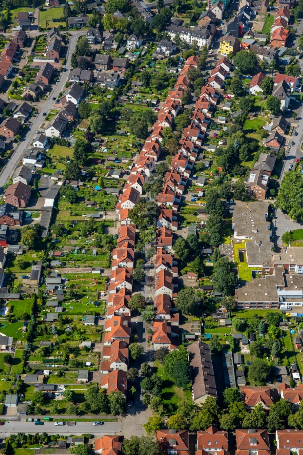 Luftaufnahme Lünen - Wohngebiet der Mehrfamilienhaussiedlung Alte Kolonie Brambauer in Lünen im Bundesland Nordrhein-Westfalen