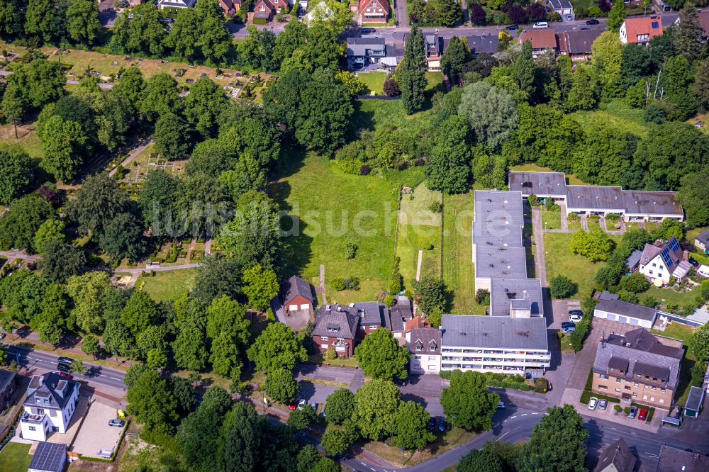 Hamm von oben - Wohngebiet der Mehrfamilienhaussiedlung an der Alte Soester Straße in Hamm im Bundesland Nordrhein-Westfalen, Deutschland