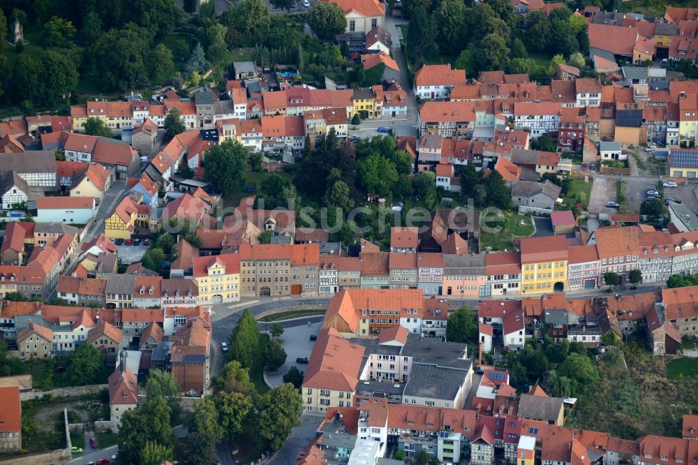 Bad Langensalza aus der Vogelperspektive: Wohngebiet einer Mehrfamilienhaussiedlung in Bad Langensalza im Bundesland Thüringen