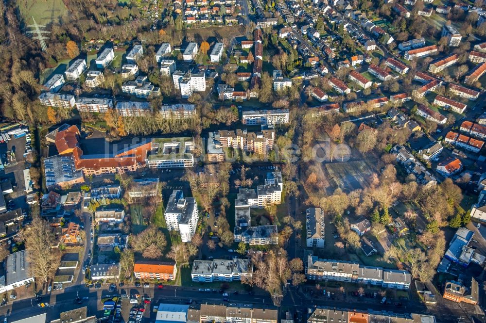 Luftaufnahme Bochum - Wohngebiet einer Mehrfamilienhaussiedlung an der Bantroper Straße im Ortsteil Weitmar in Bochum im Bundesland Nordrhein-Westfalen