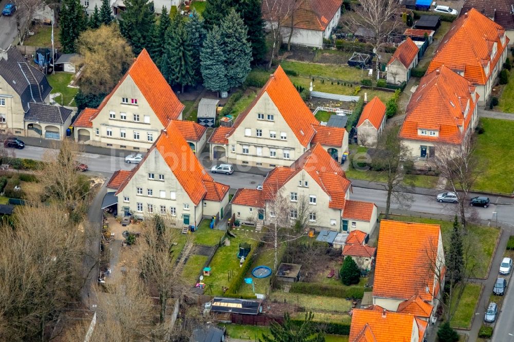 Bottrop aus der Vogelperspektive: Wohngebiet der Mehrfamilienhaussiedlung Bergbausiedlung Welheimer Mark in Bottrop im Bundesland Nordrhein-Westfalen, Deutschland