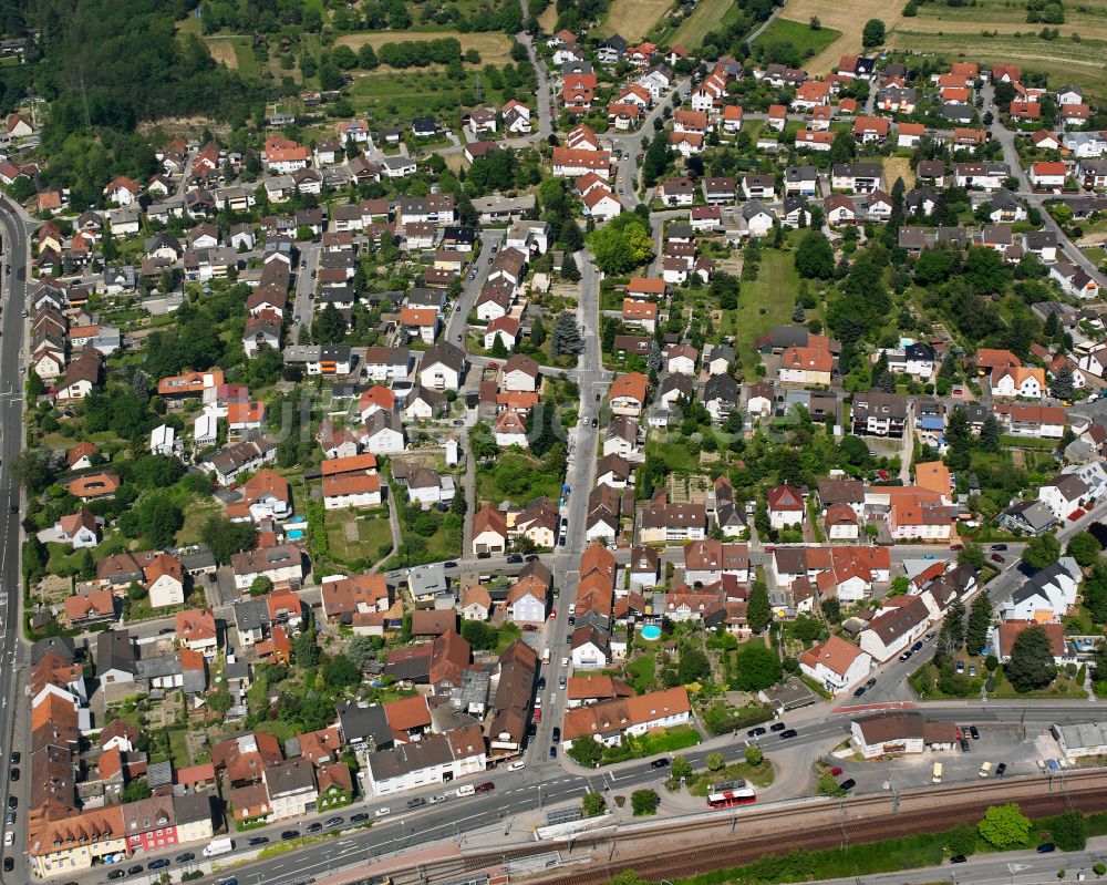 Berghausen aus der Vogelperspektive: Wohngebiet der Mehrfamilienhaussiedlung in Berghausen im Bundesland Baden-Württemberg, Deutschland