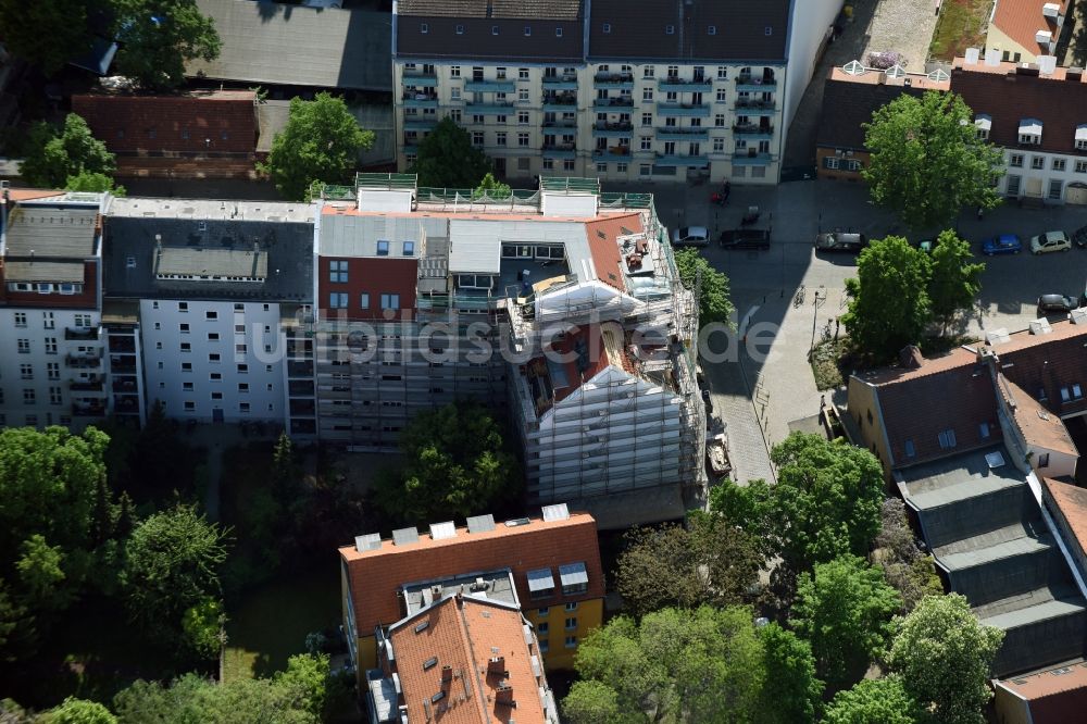 Berlin aus der Vogelperspektive: Wohngebiet einer Mehrfamilienhaussiedlung in Berlin