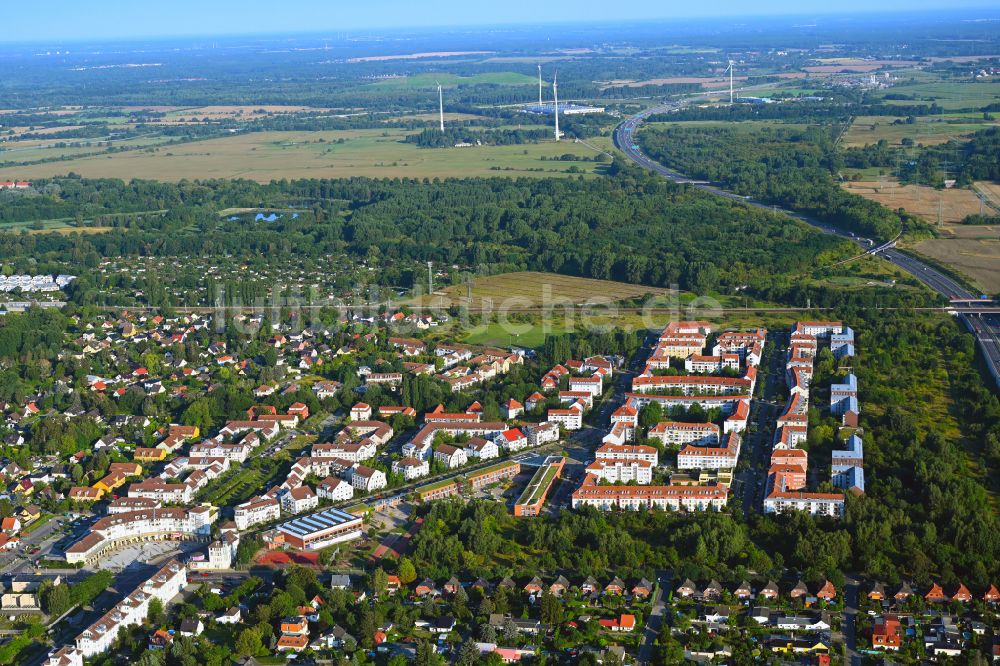 Berlin von oben - Wohngebiet der Mehrfamilienhaussiedlung in Berlin, Deutschland